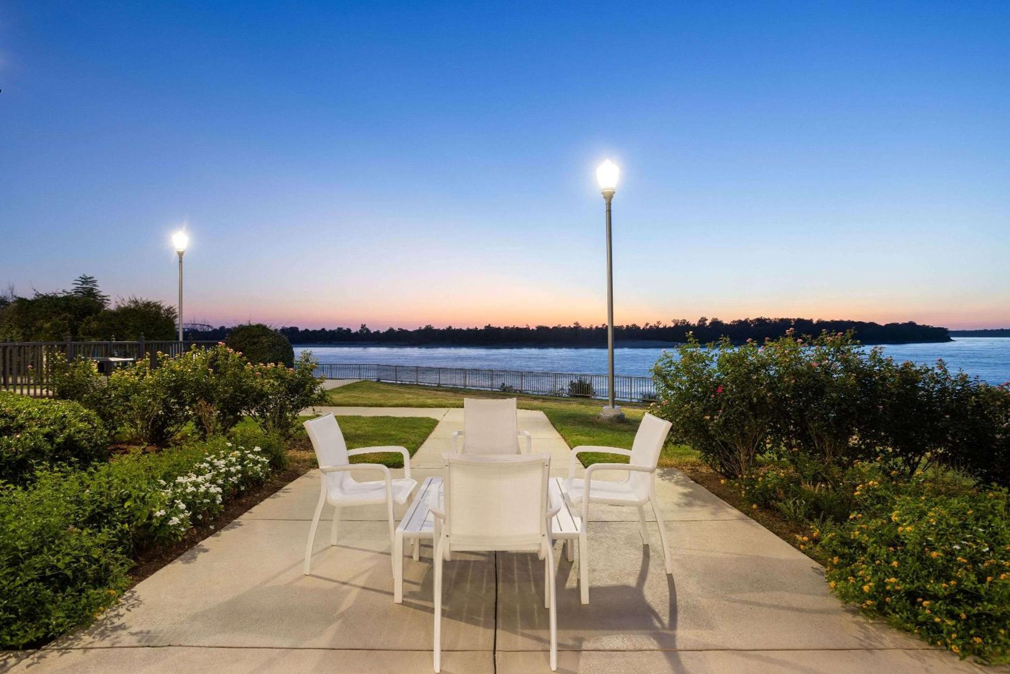 Waterview Casino & Hotel, Trademark Collection By Wyndham 维克斯堡 外观 照片